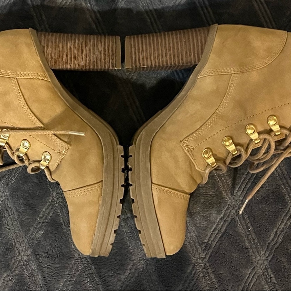 Charlotte Russe Tan Lace Up Boots with Knit Cuff - Picture 5 of 7